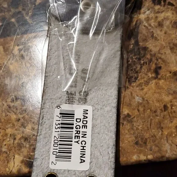 1.5 inch wide gray riveted belt - Picture 4 of 4